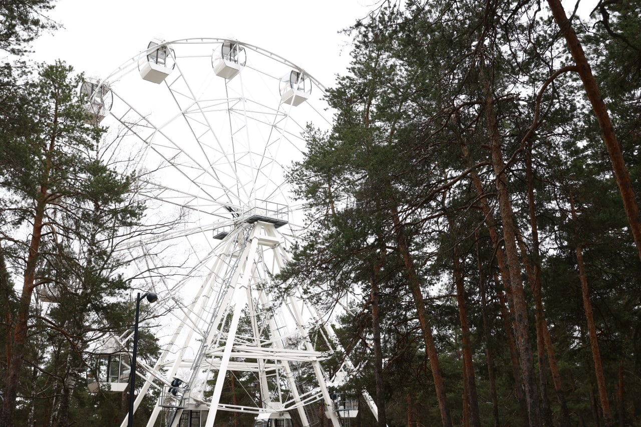 В Дзержинске начинает работу аттракцион «Колесо обозрения» | 05.05.2022 |  Дзержинск - БезФормата